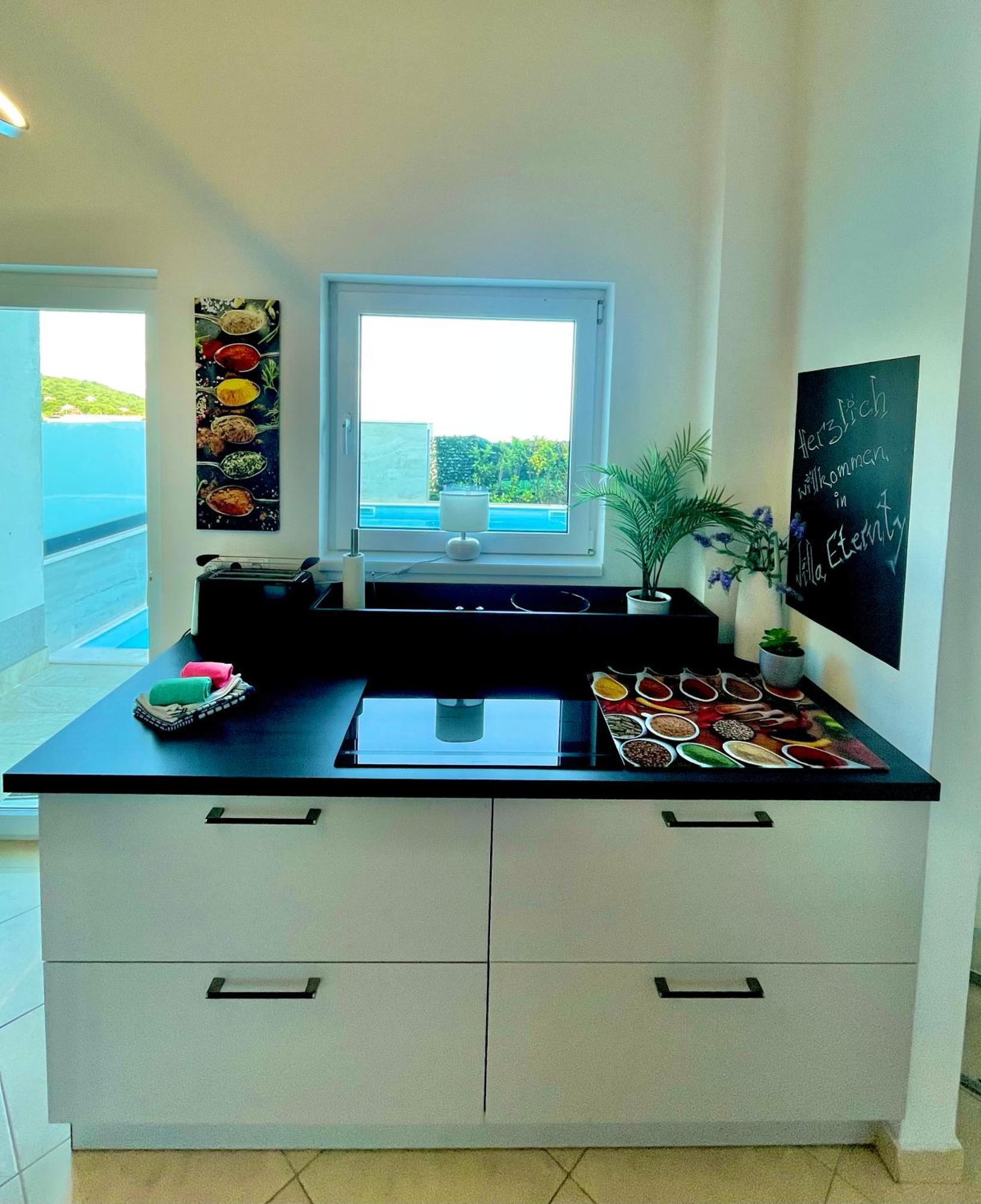 Luxury Villa Eternity - Marvelous Sea View - Box Spring Beds - Opatija-Poljane Bagian luar foto